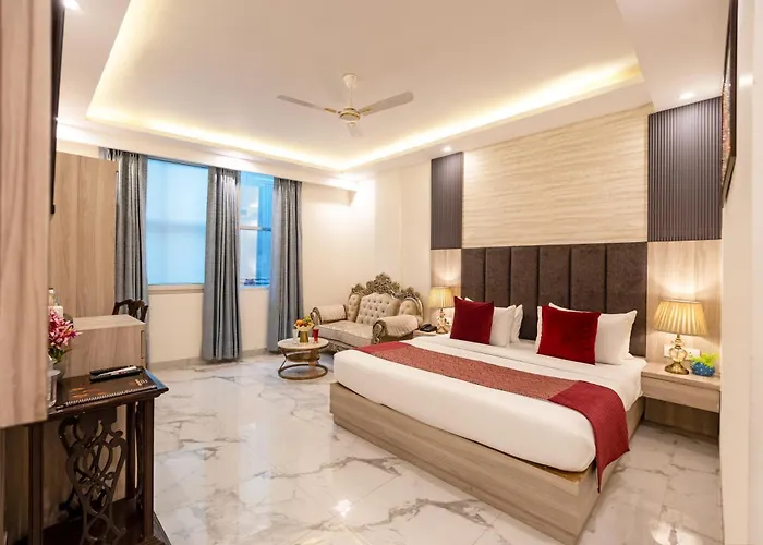 Hotel Lemon Wood By East End Delhi Airport