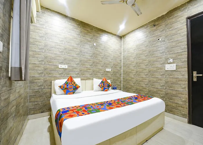 Fabhotel Model Town