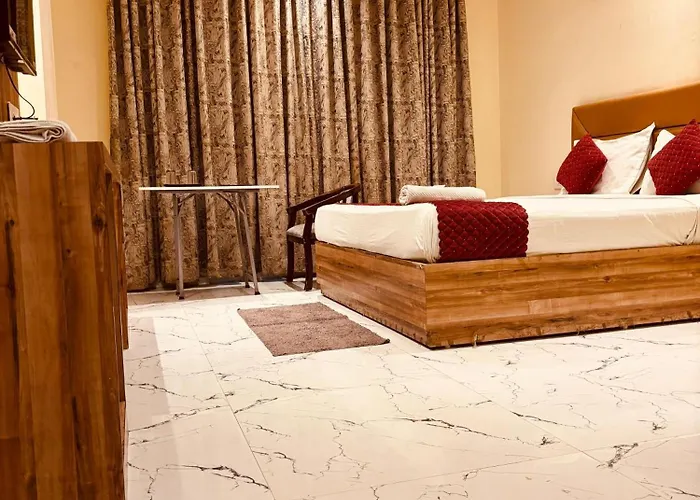 Hotel Gl House Inn Near Delhi Airport Mahipalpur