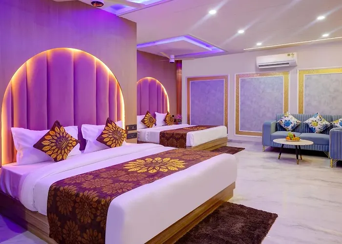 Hotel Armani Suites At Delhi Airport