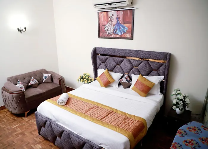 Fortune Home Service Apartment 3Bhk,E-28, Saket 2B