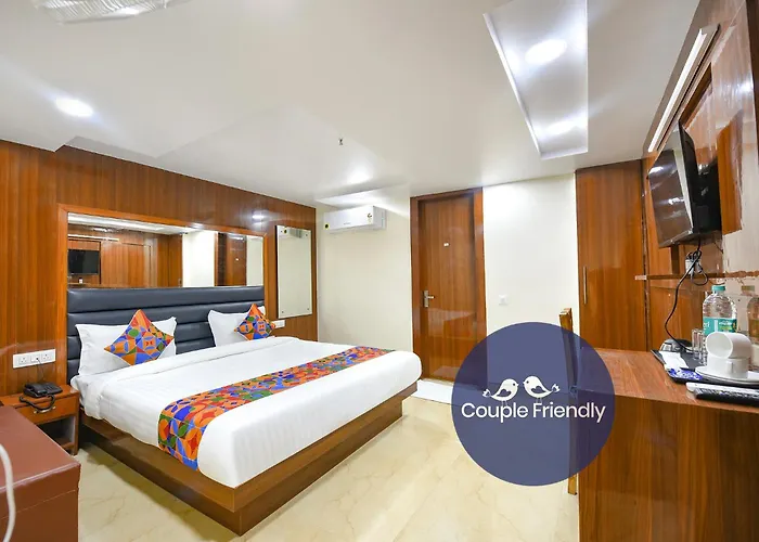 Fabhotel Mona International