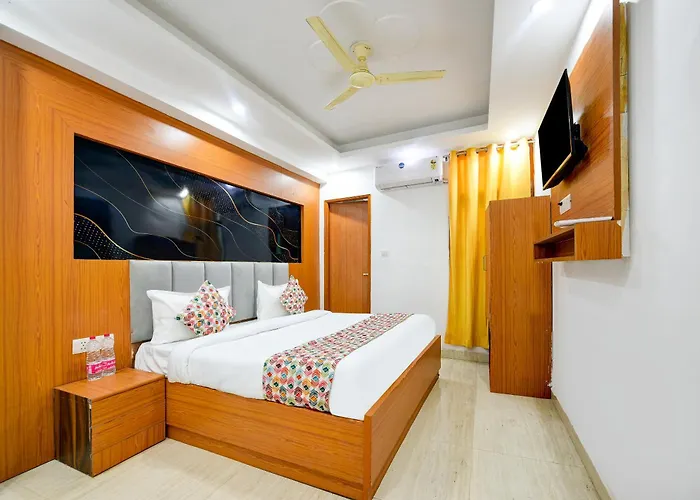 Hotel Galaxy Near Delhi Airport