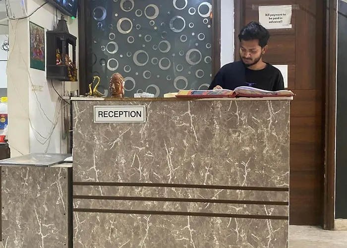 Pari Residency Hotel