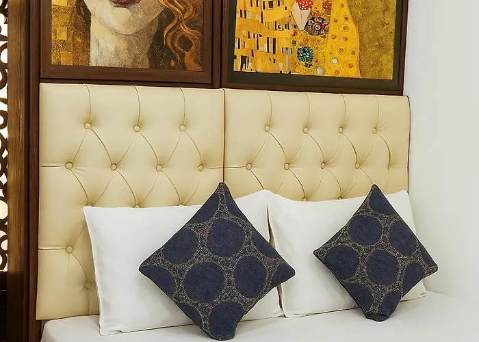 Luxury Aol Suite