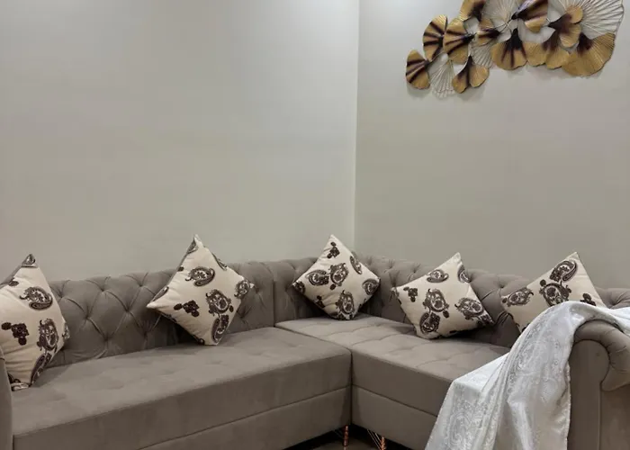 Divine India Service Apartment 3Bhk,J-267