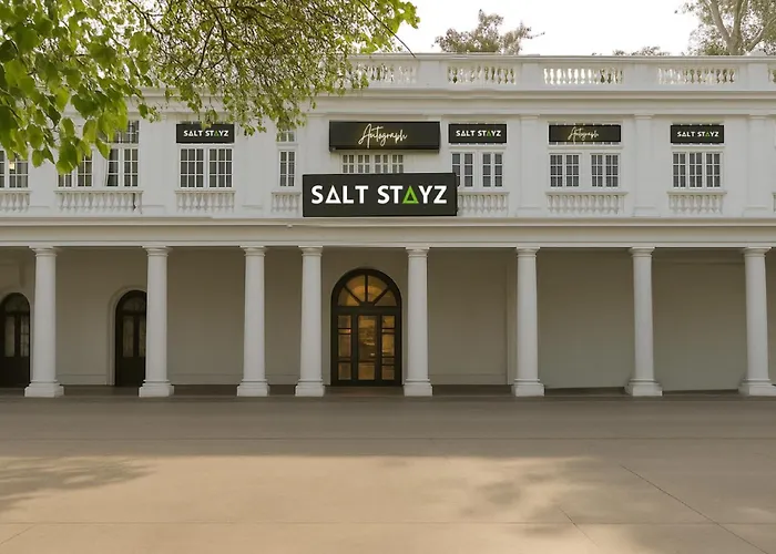 Saltstayz Autograph - Connaught Place