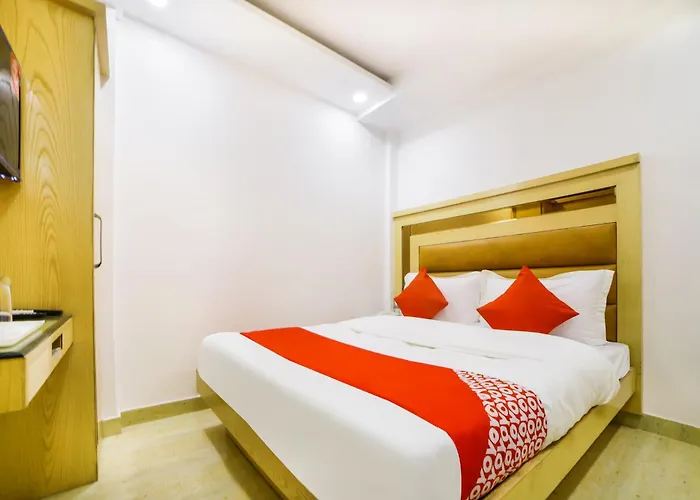 Hotel O Kabir Palace