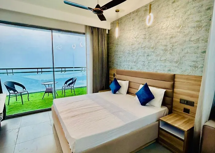 Supernova Luxury Stays In Noida
