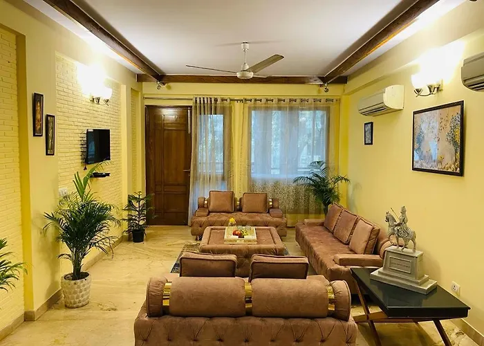Fortune Home Service Apartment 4Bhk,D-36, Saket
