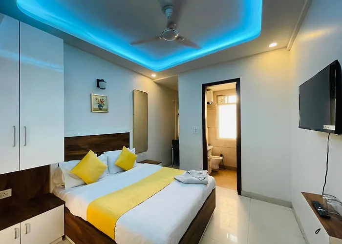 Embrace Luxury Hotel & Banquet