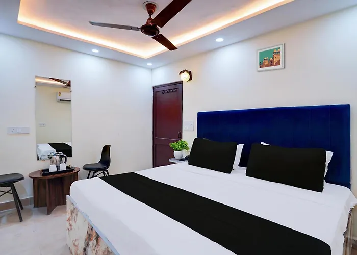 Hotel O City Palace