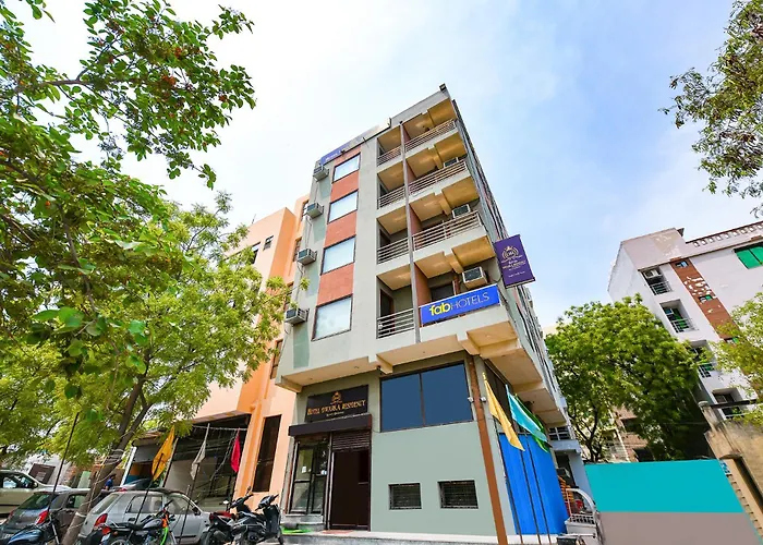 Fabhotel Dwarka Residency - Nr Yashobhoomi Convention Centre