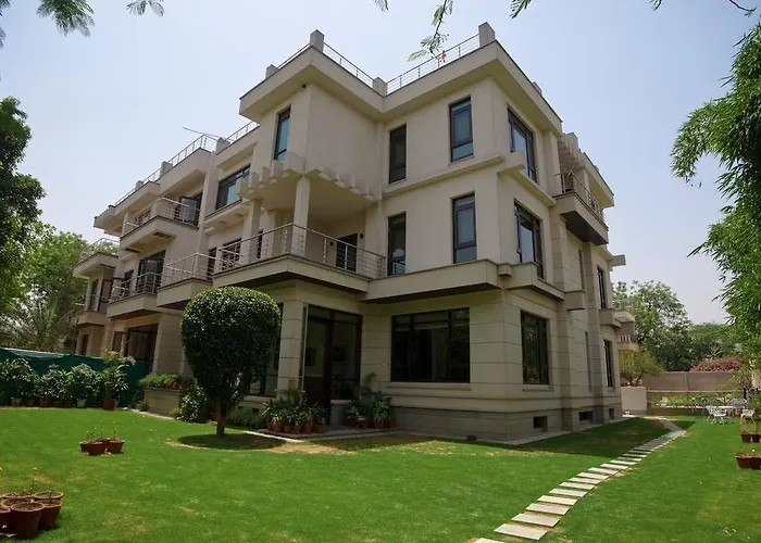 76 Friends Colony