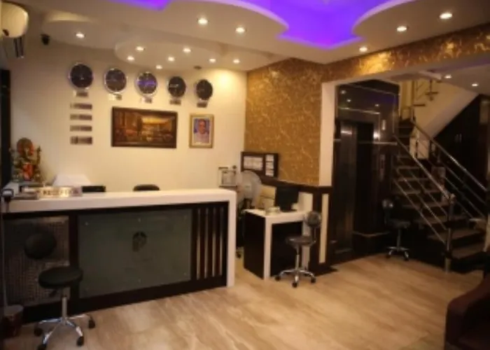Hotel Pahwa International