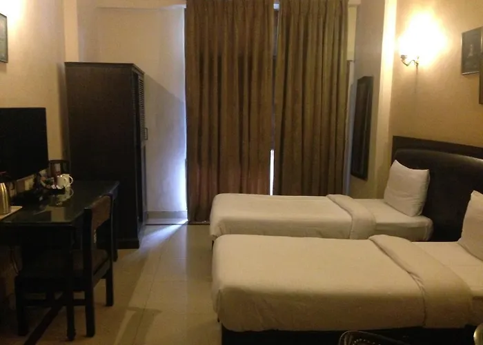 Fabexpress Llyod Residency