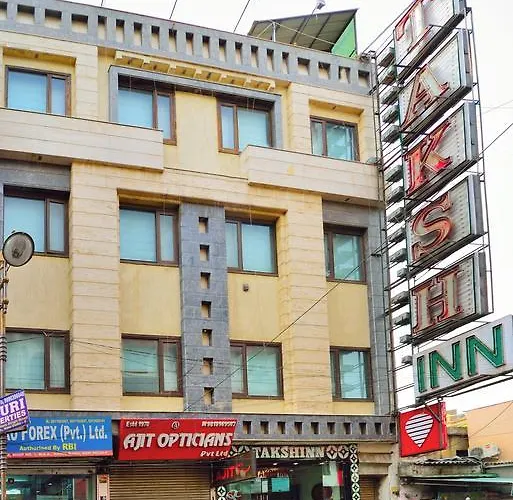 Hotel Taksh Inn