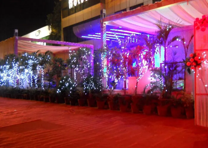 Bulbul Hotel And Banquets