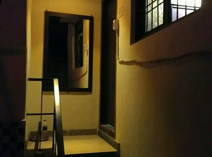 Metro House