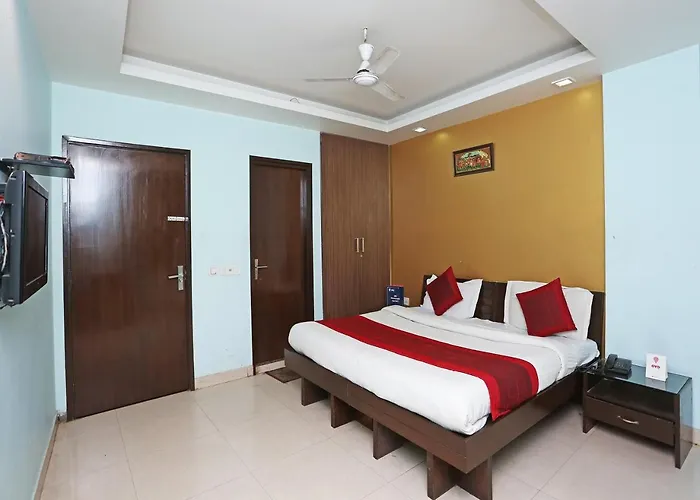 Oyo 6596 Hotel Flight Path