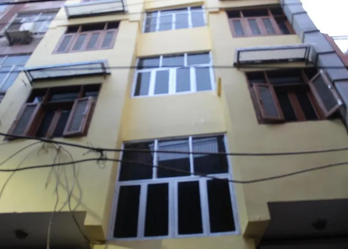 Delhi Inn