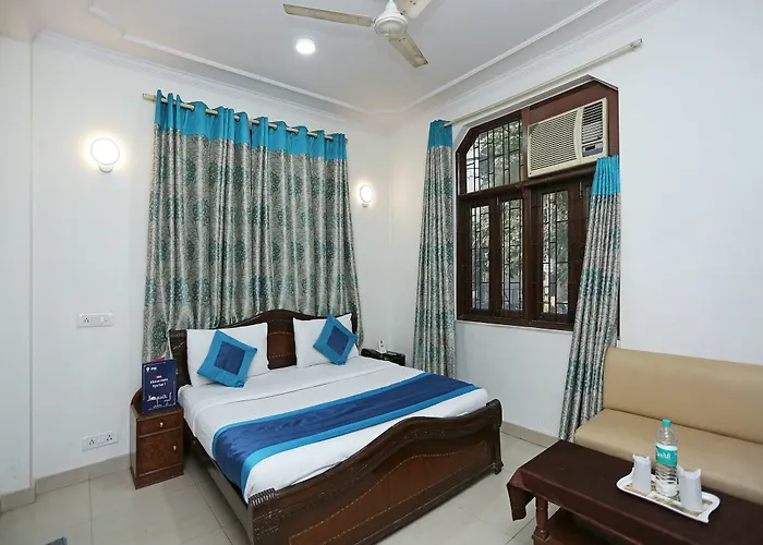 Oyo 472 Hotel Sareen