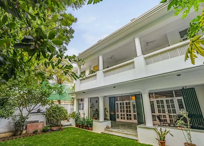 5-Br Home In A Bungalow