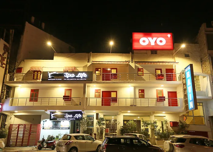 Oyo Hotel Marina