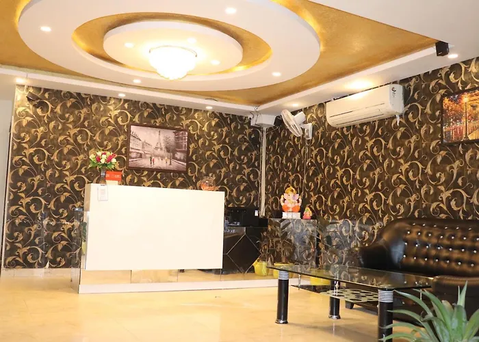 Hotel O Mint