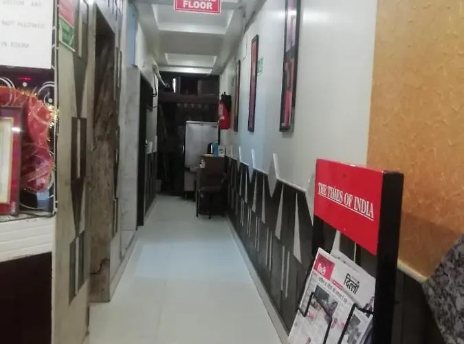 Hotel Hi Life- By Rsl Hospitality