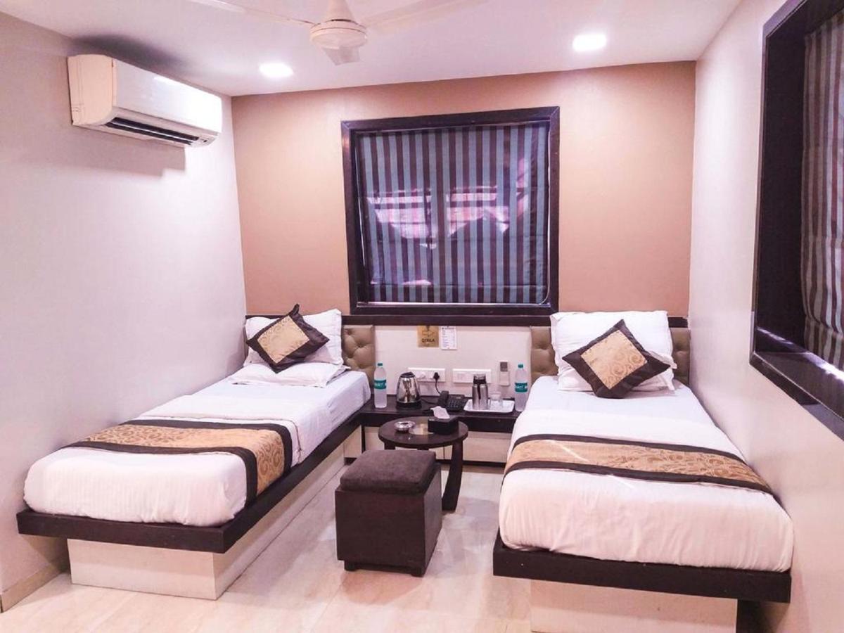 Hotel Square 3*