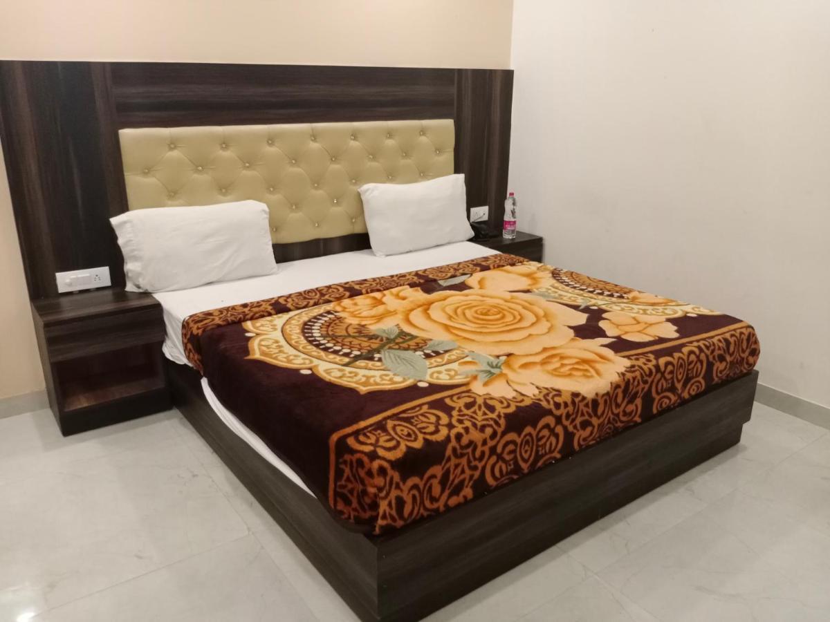 Sun Plaza - Mahipalpur Near Igi Airport 4*