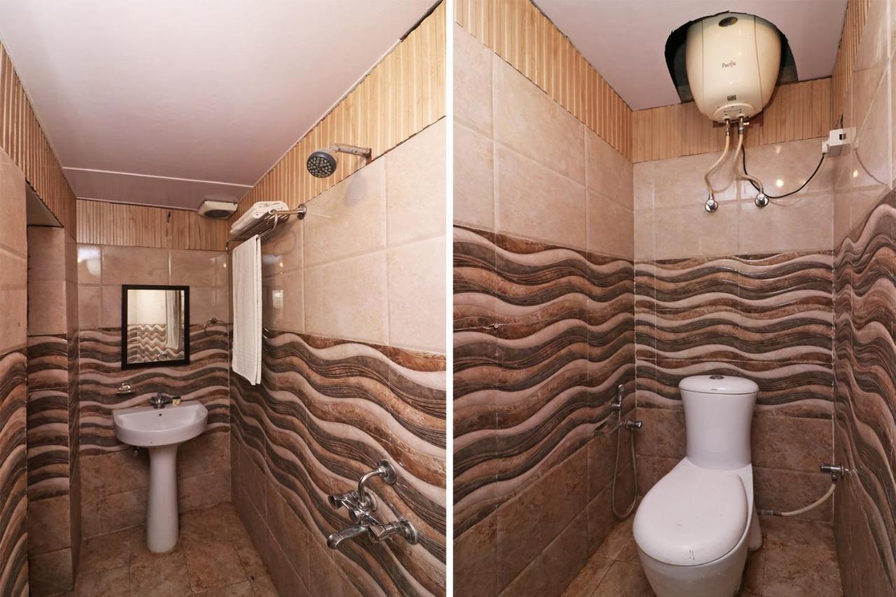 Oyo 73841 Amrit Residency New Delhi