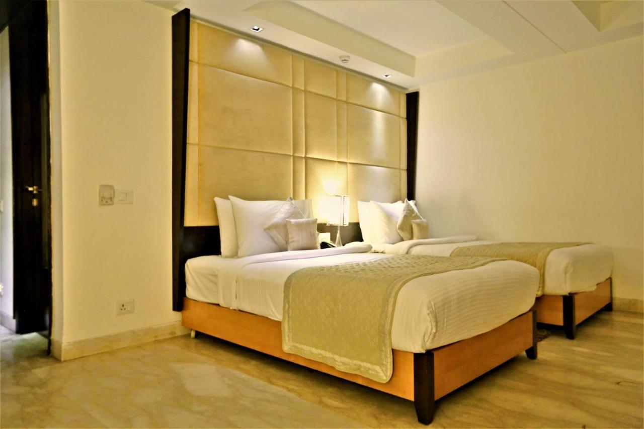 Hotel Venizia Sarovar Portico