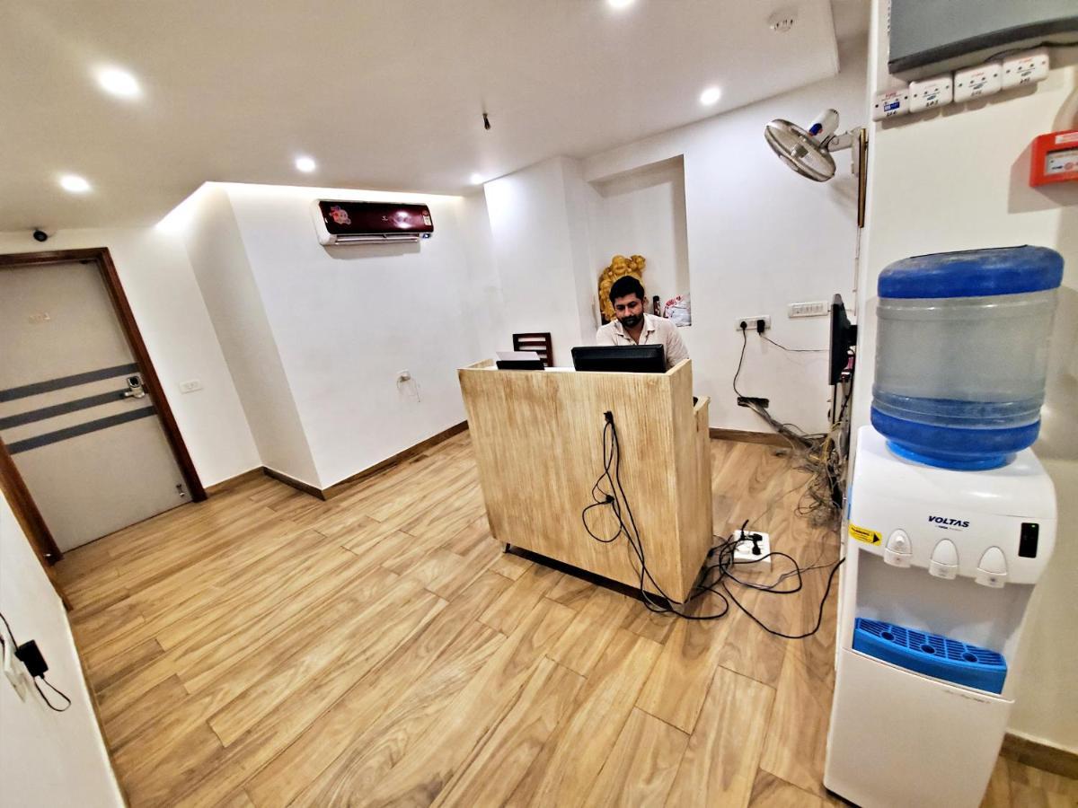 Hospedagem domiciliar Redrose Homestay Nova Deli