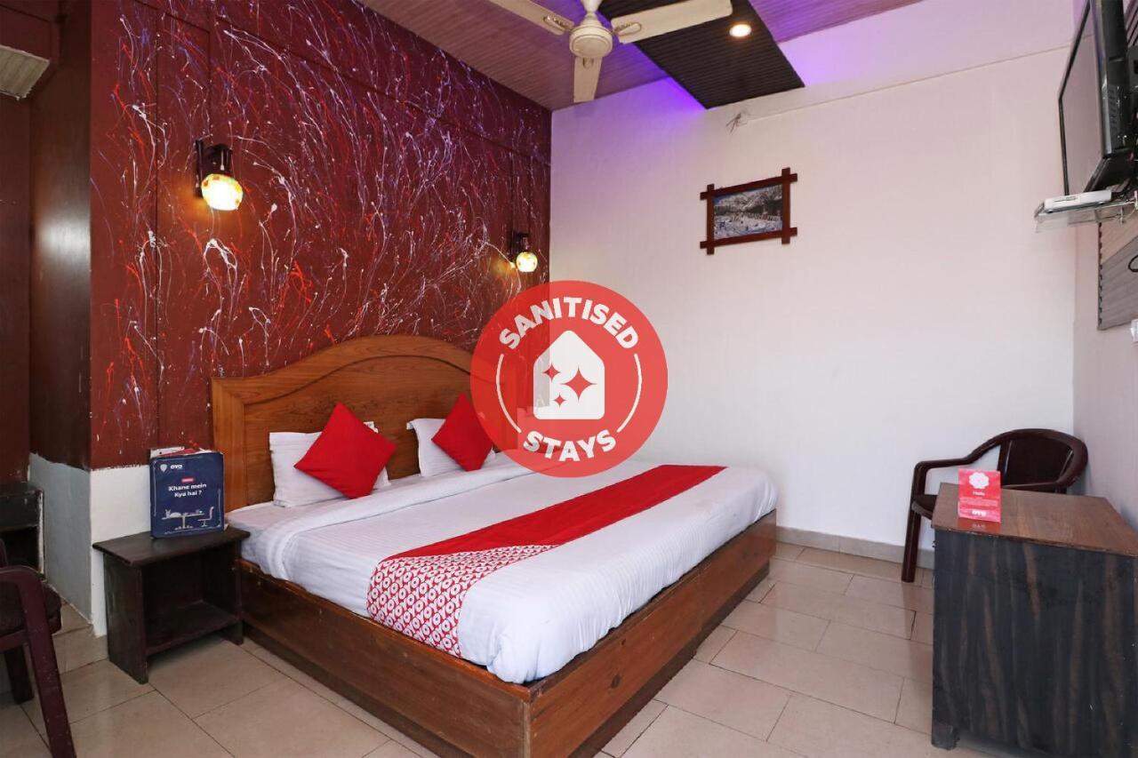 Oyo 73841 Amrit Residency New Delhi