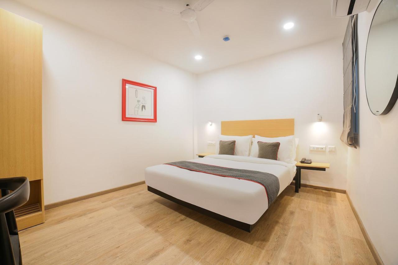 Oyo Townhouse 276 Sunrise Hotel 3*