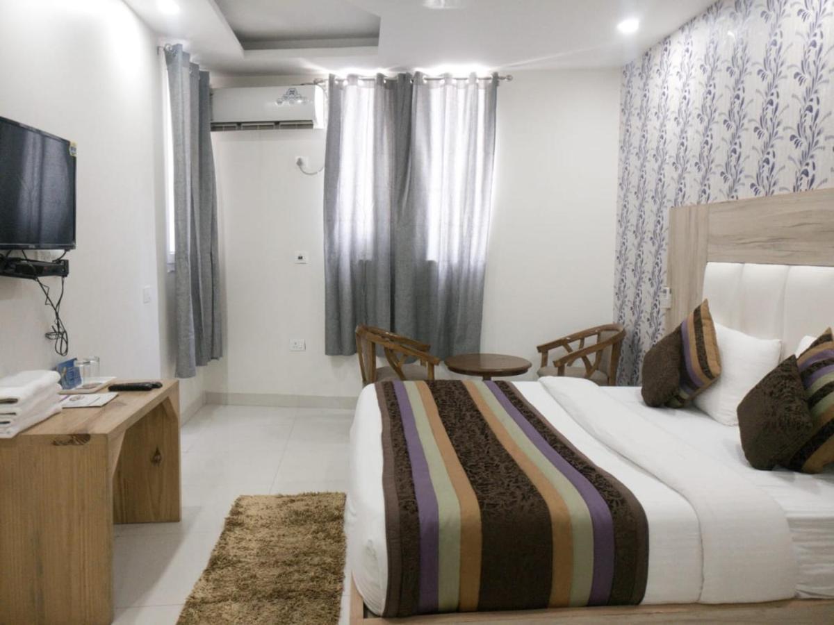 Hotel Wti 3*