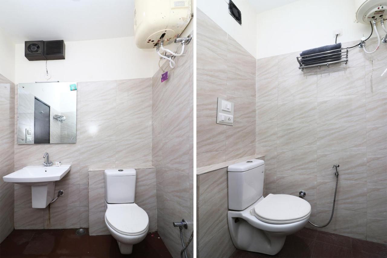 Oyo 18753 Glance 3* New Delhi