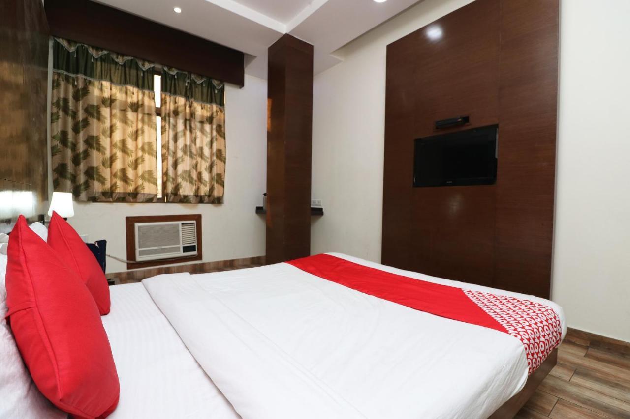 Hotel Oyo 18753 Glance 3*