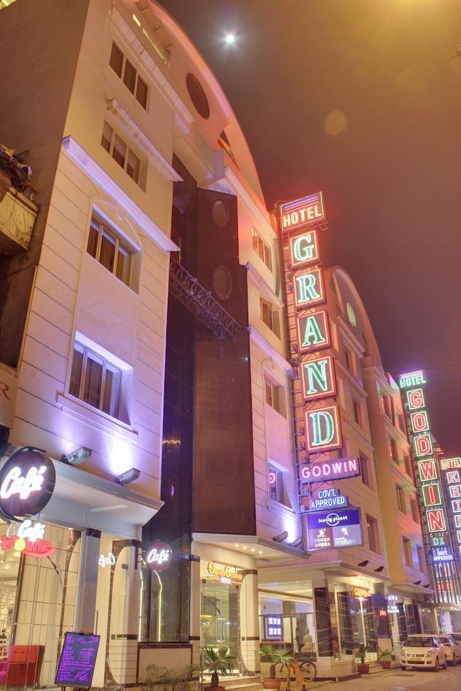 Grand Godwin - Complimentary Airport Pickup -near Ndls Railway Stn Hotel
