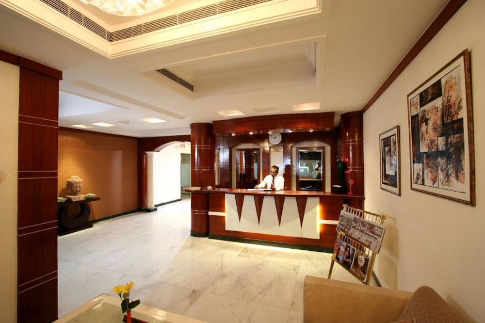 Grand President Hotel 3*
