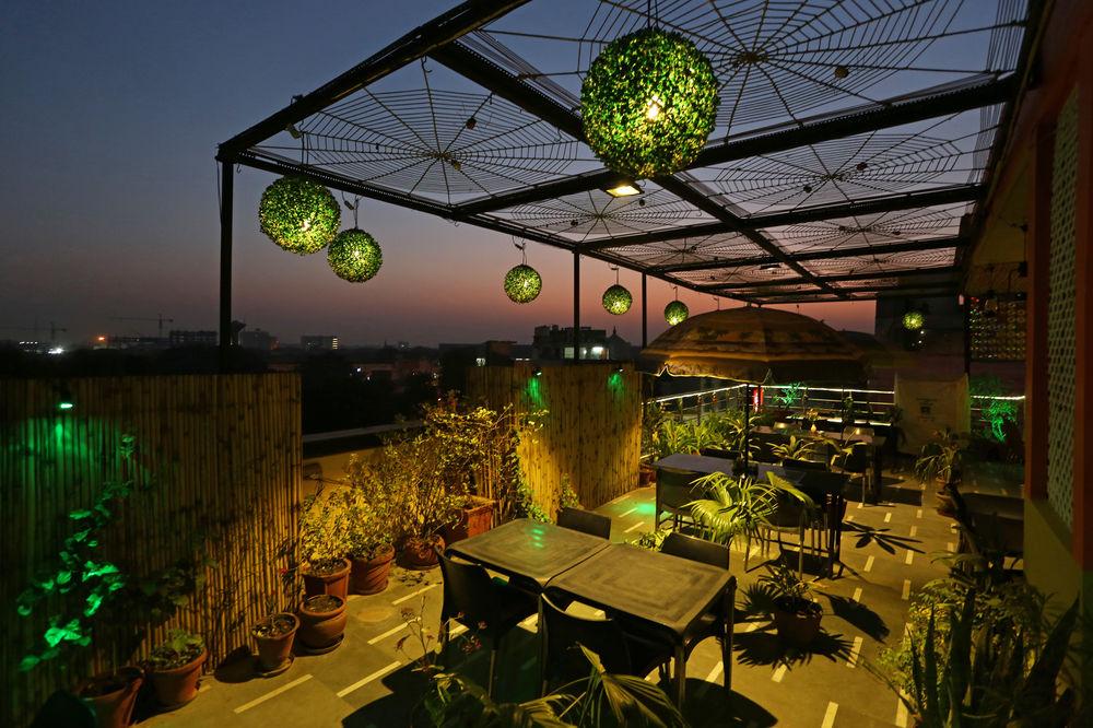 Star Plaza@new Delhi Railway Station 3*