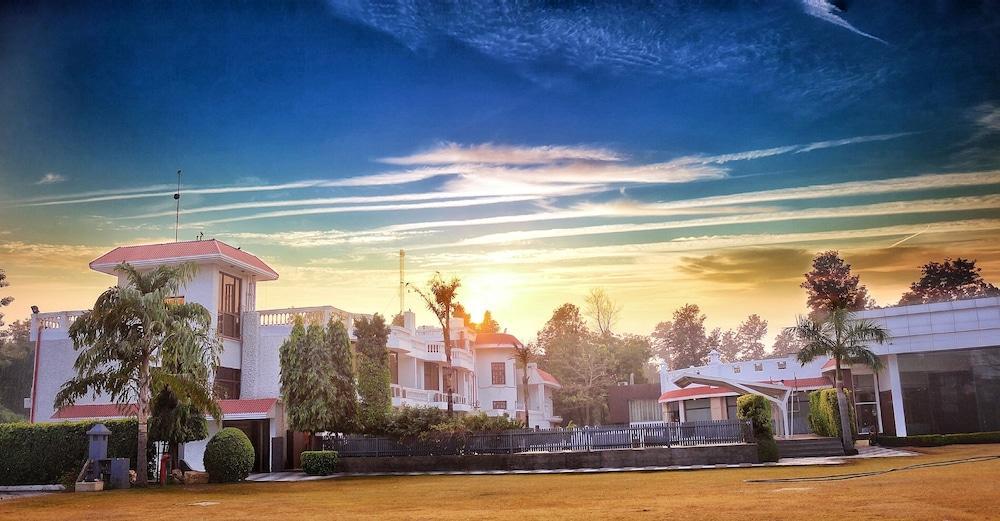 Spara Boutique Resort 3*