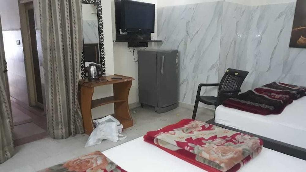 Bless Hotel New Delhi