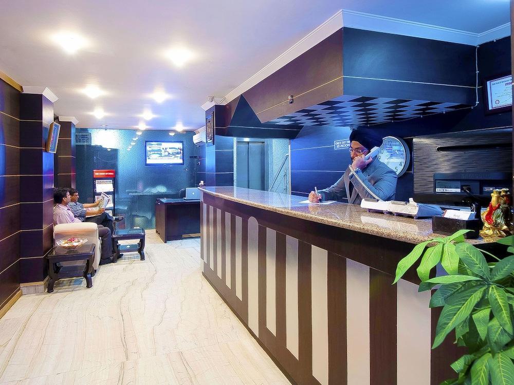 Hotel Amrit