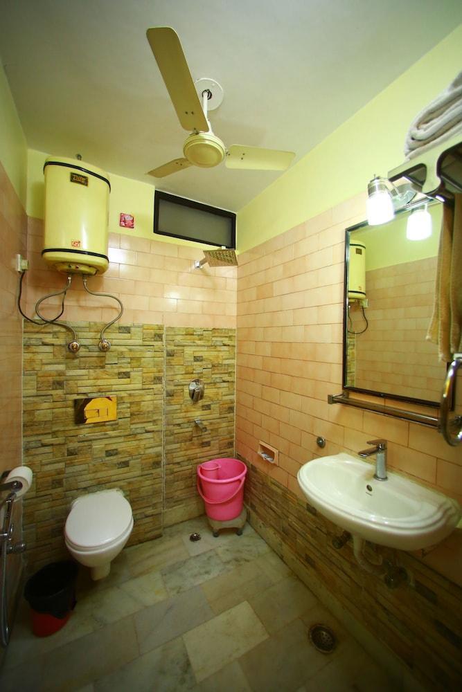 Sundeep Hotel
