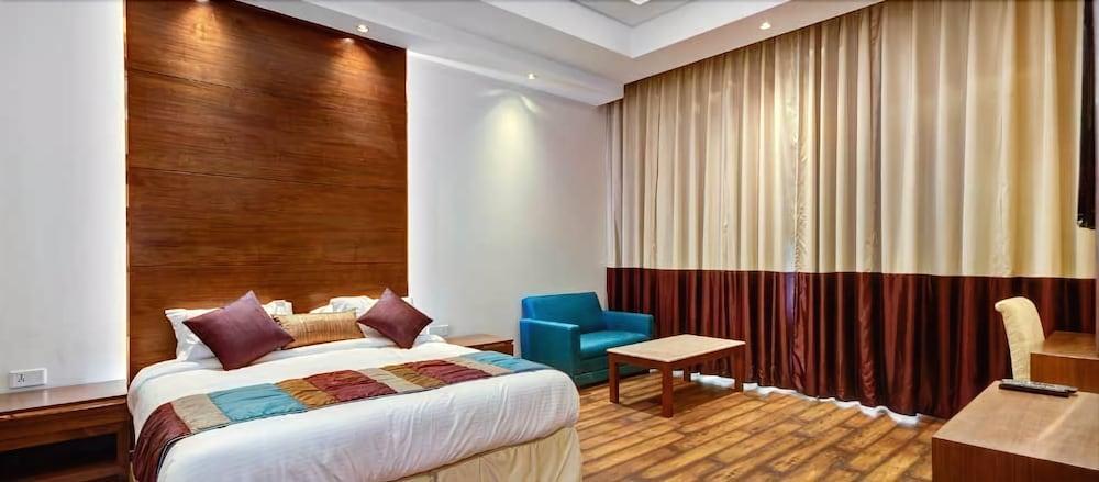 Hotel La Sagrita New Delhi
