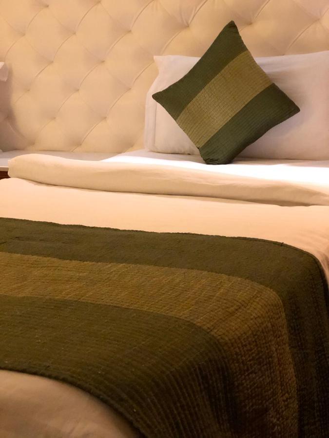 Ivory 32 Hotel