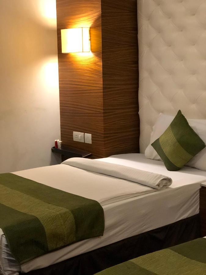 Ivory 32 Hotel New Delhi